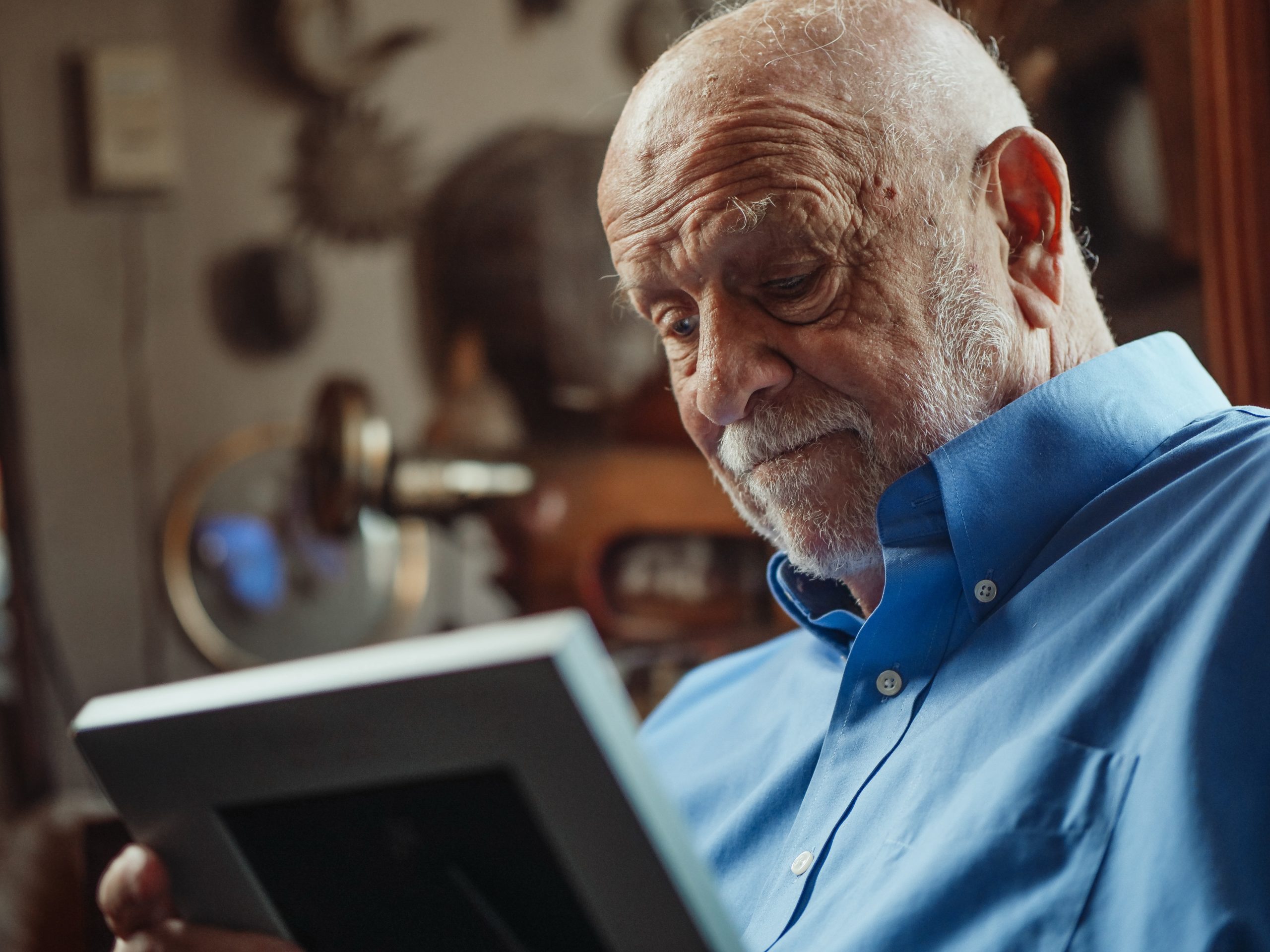 Alzheimer: che cos'è e come riconoscerlo?