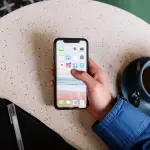 Smartphone: I Progressi su Schermi e Fotocamere