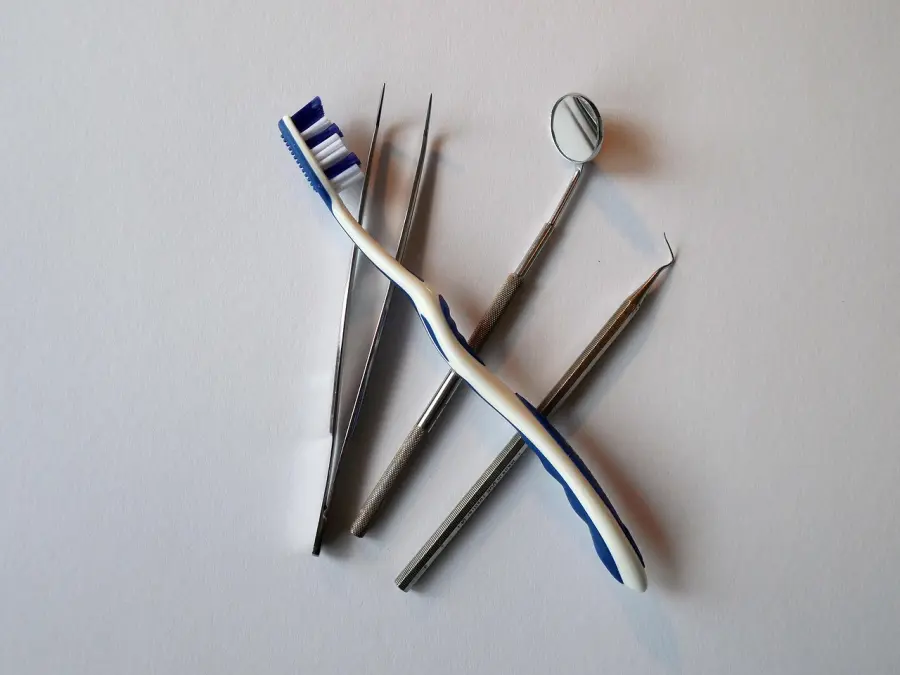 Perché la pulizia dei denti incide sul benessere generale