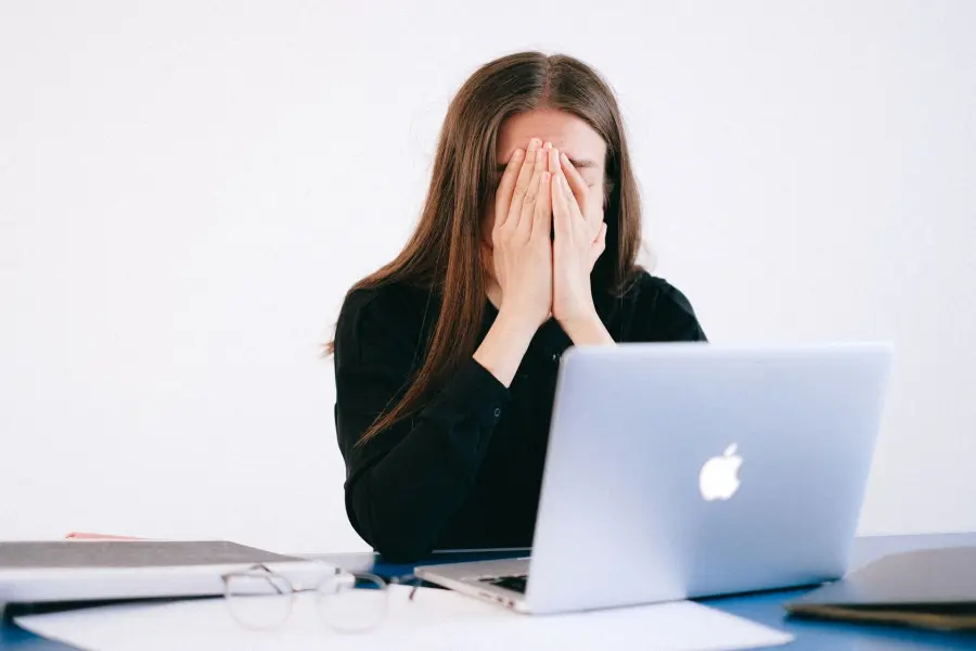 Come ridurre lo stress quotidiano: tecniche pratiche