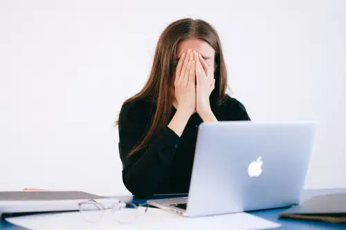 Come ridurre lo stress quotidiano: tecniche pratiche
